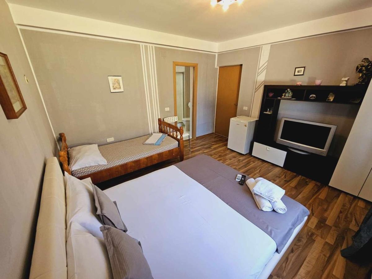 Casa Ana Hotel Eforie Nord Buitenkant foto